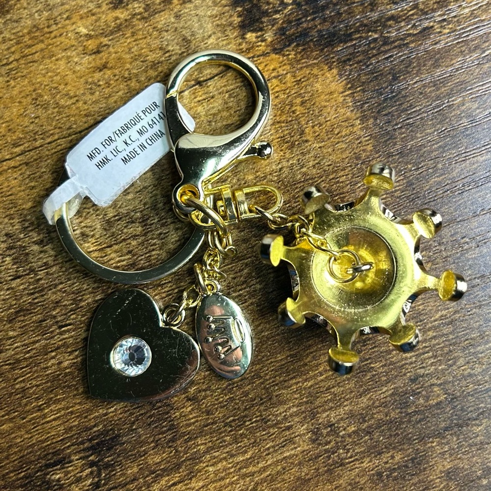 Hallmark
Crown Keychain - Picture 3 of 7